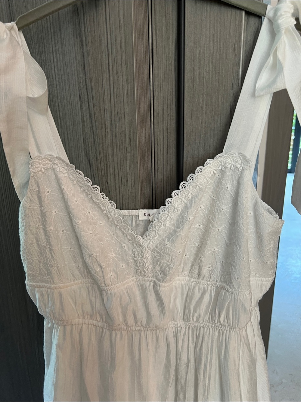 NEW $98 BLU PEPPER Nordstroms white eyelet bows mini dress M - Picture 4 of 9